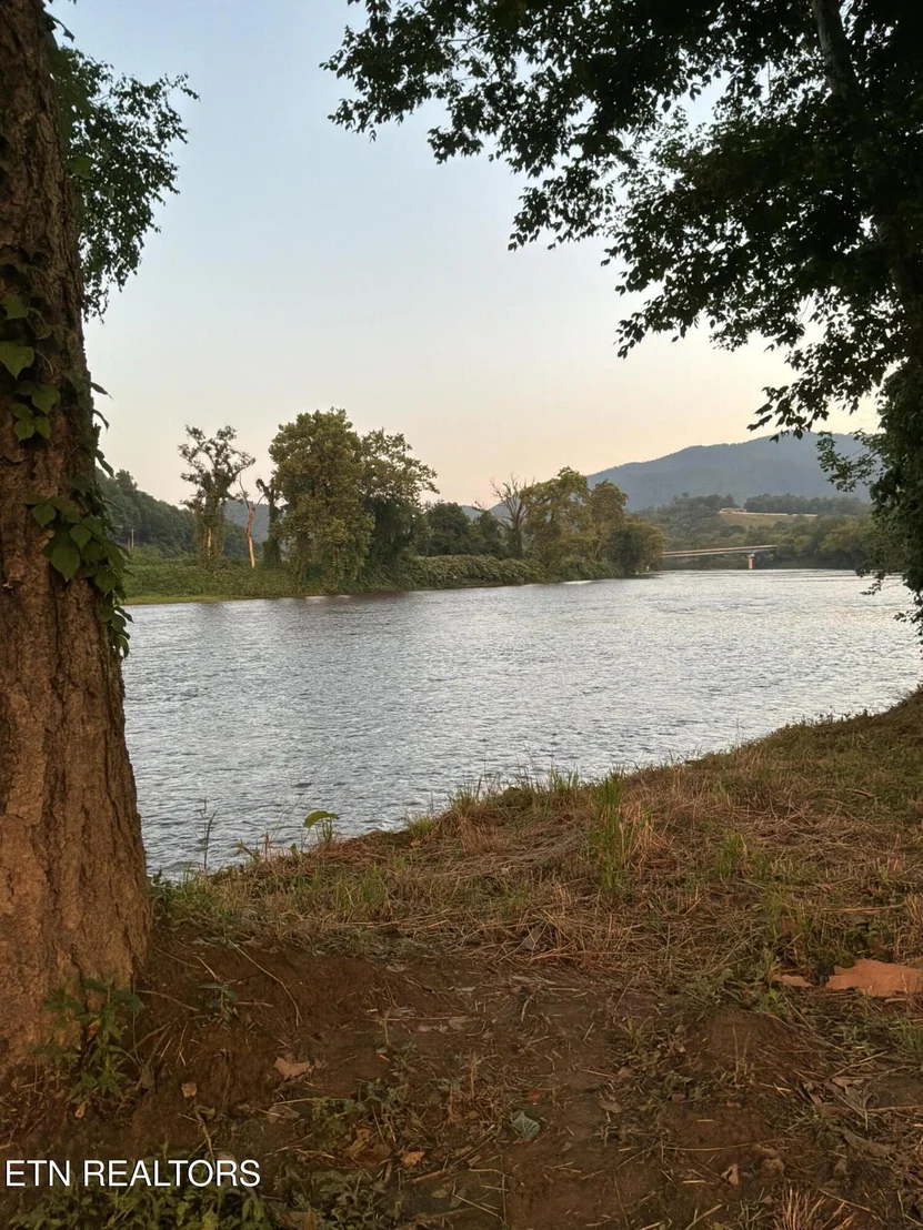Photo of 3197 E Highway 25-70