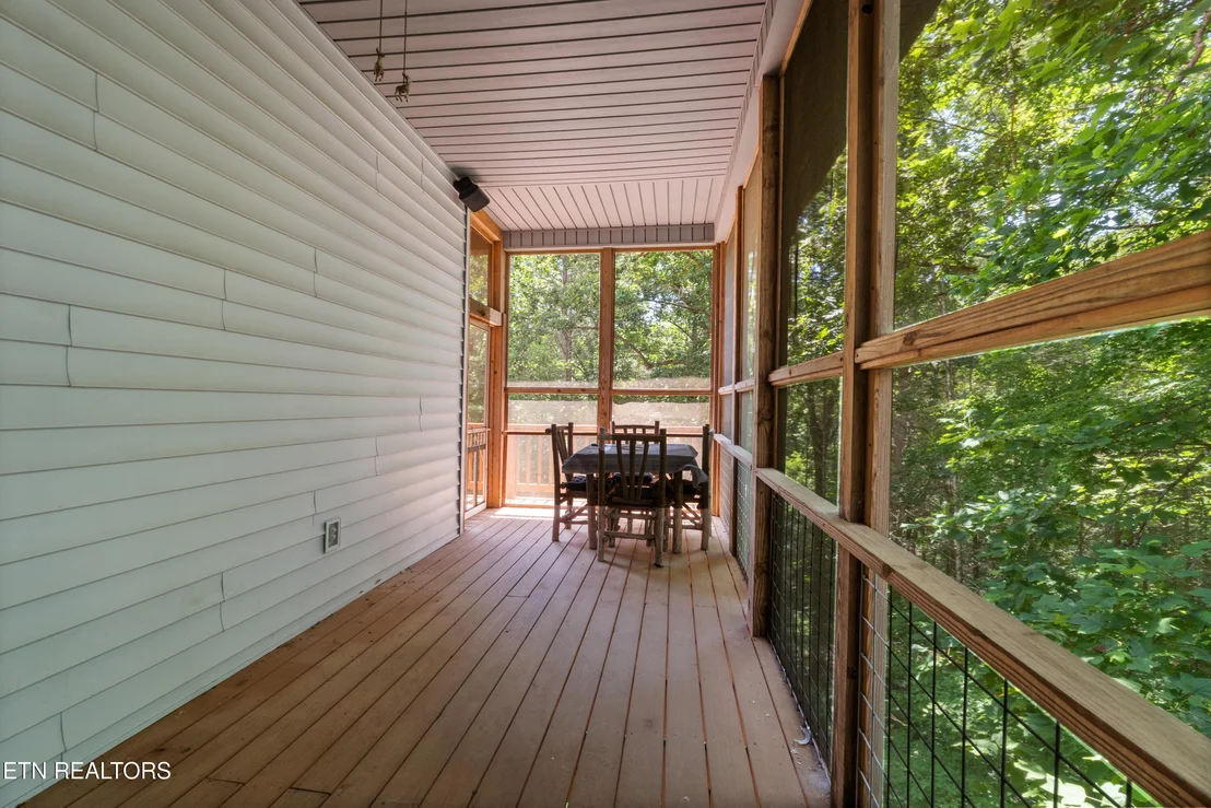 Photo of 122 Lakeside Trace