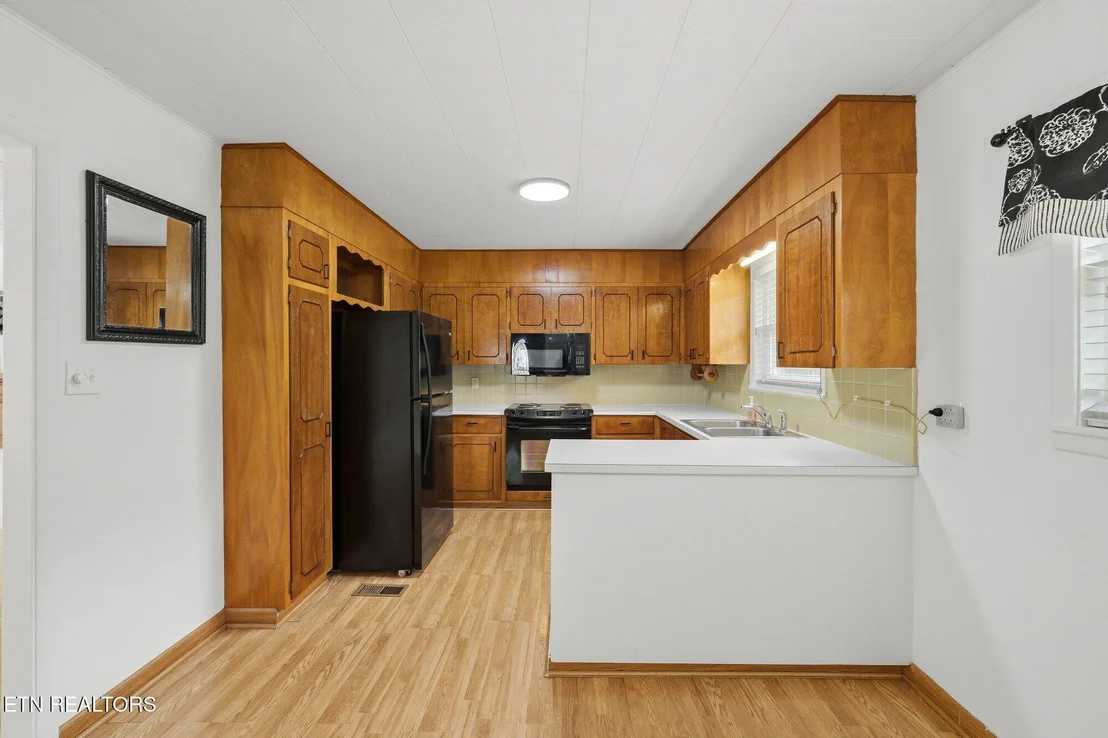Photo of 912 Bud Lane