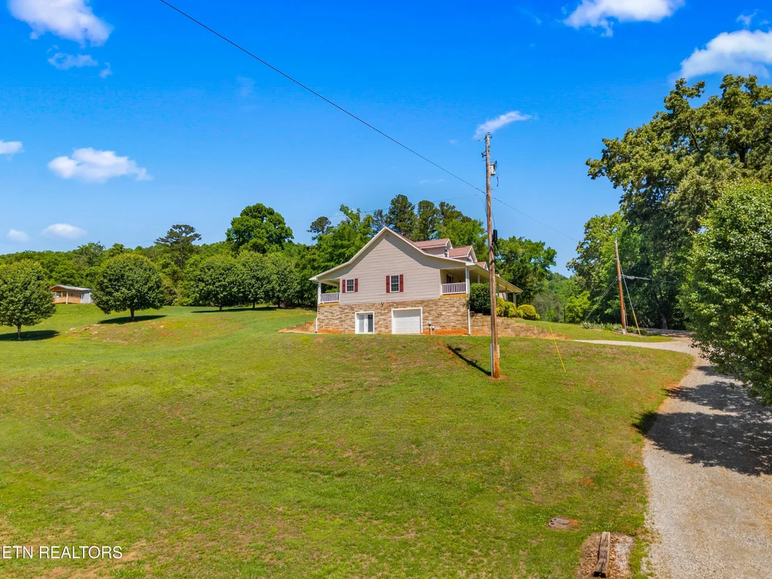 Photo of 2433 Green Rd