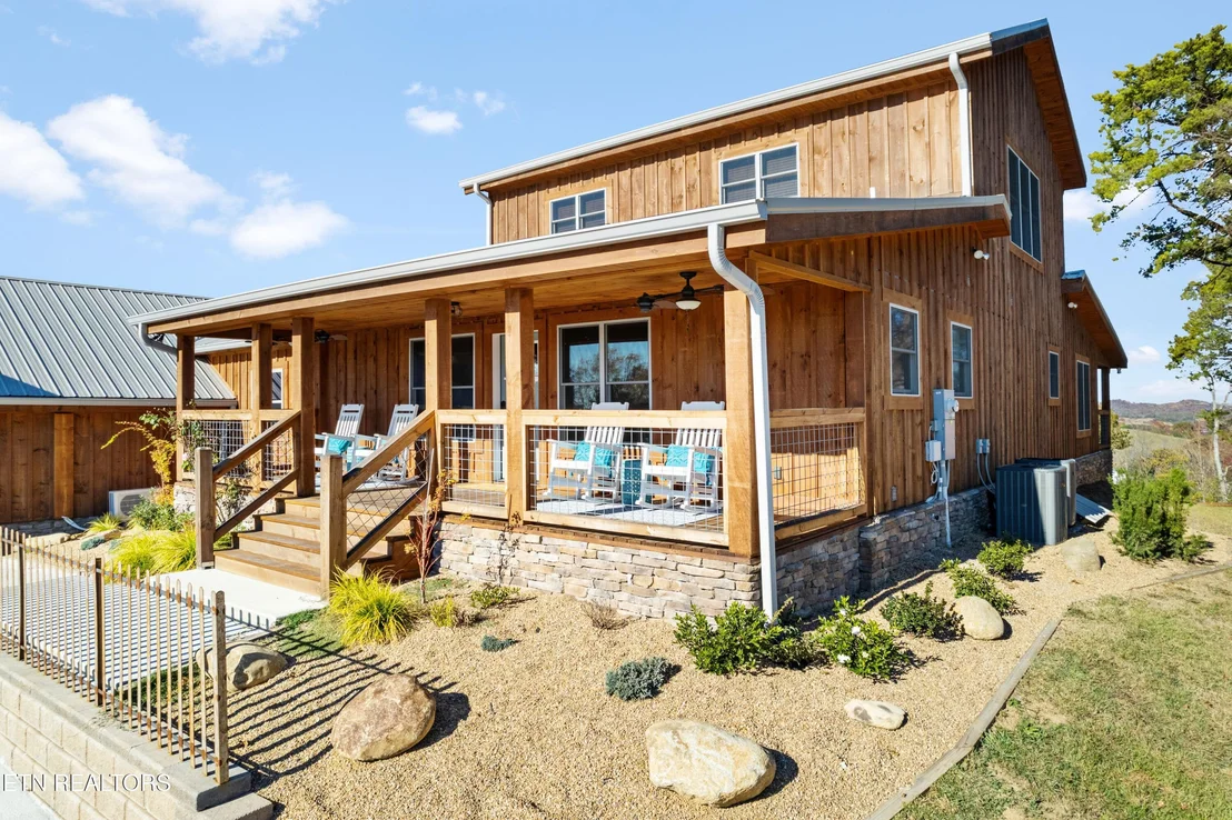Photo of 965 Burden Hill Rd