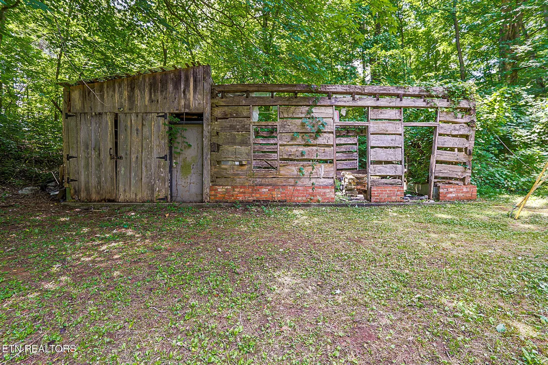 Photo of 160 Thomas Ed Roach Lane