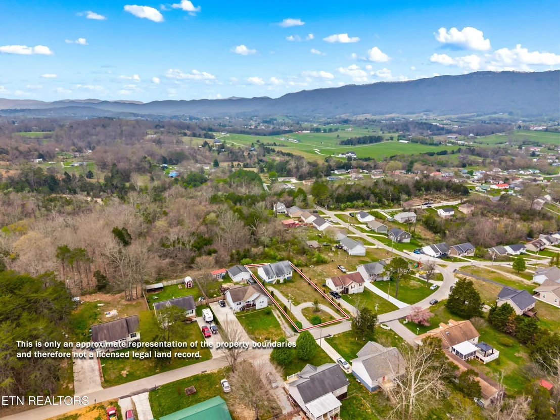 Photo of 202 Sandy Circle