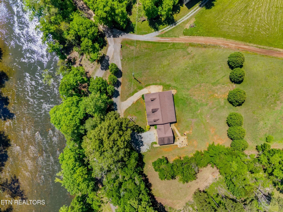 Photo of 2433 Green Rd