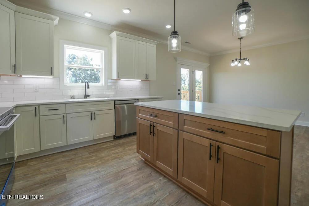 Photo of 5133 Gregory Rd