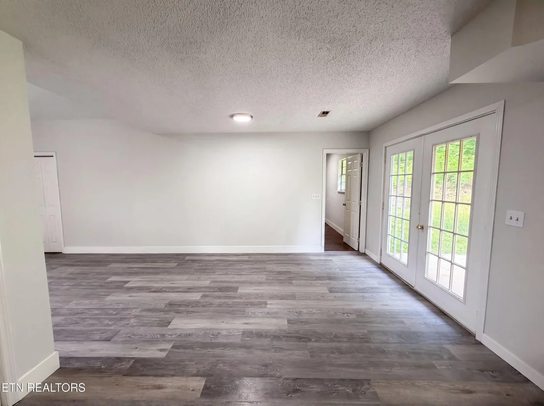 Photo of 1430 Hawk Lane