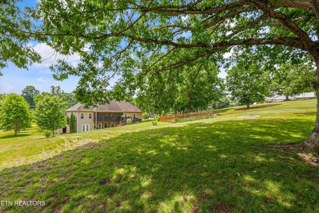 Photo of 1697 Davis Ferry Rd