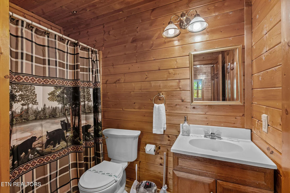 Photo of 928 Falcon View Way