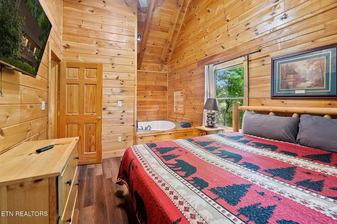 Photo of 746 Nighthawk Way