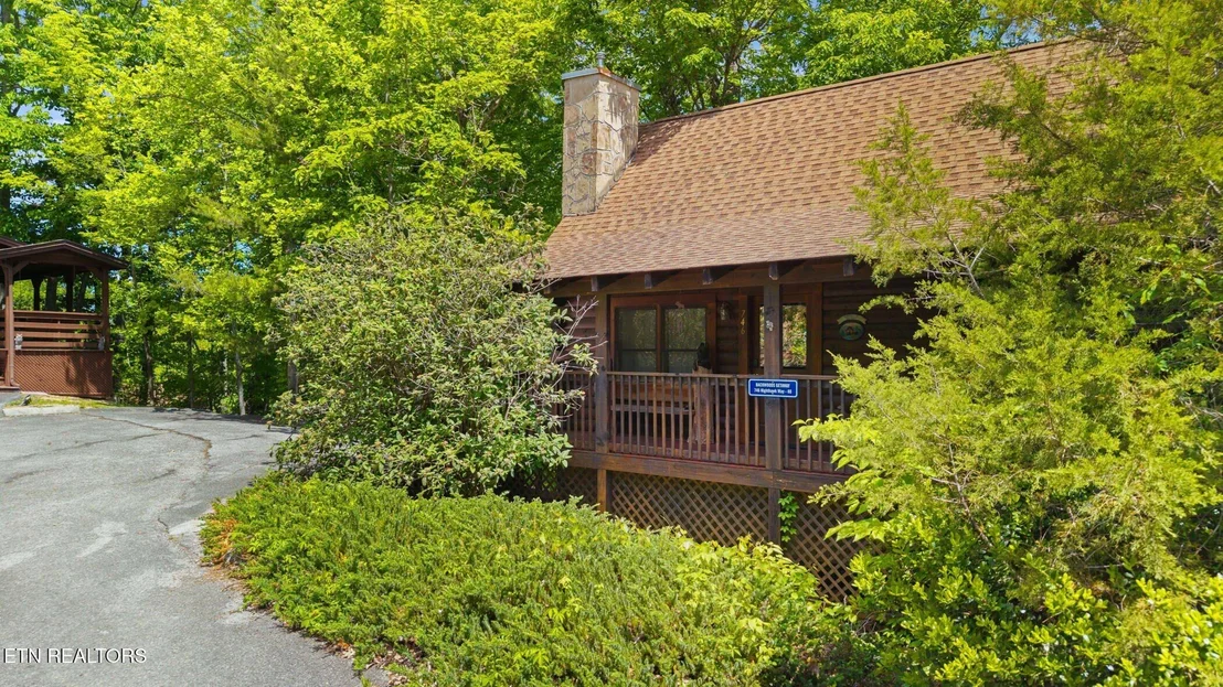 Photo of 746 Nighthawk Way