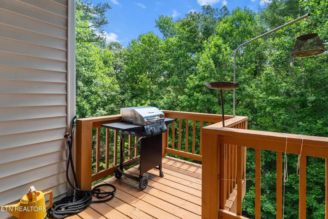 Photo of 122 Lakeside Trace