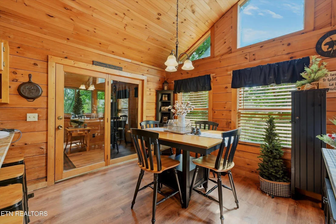 Photo of 919 Deer Run Way