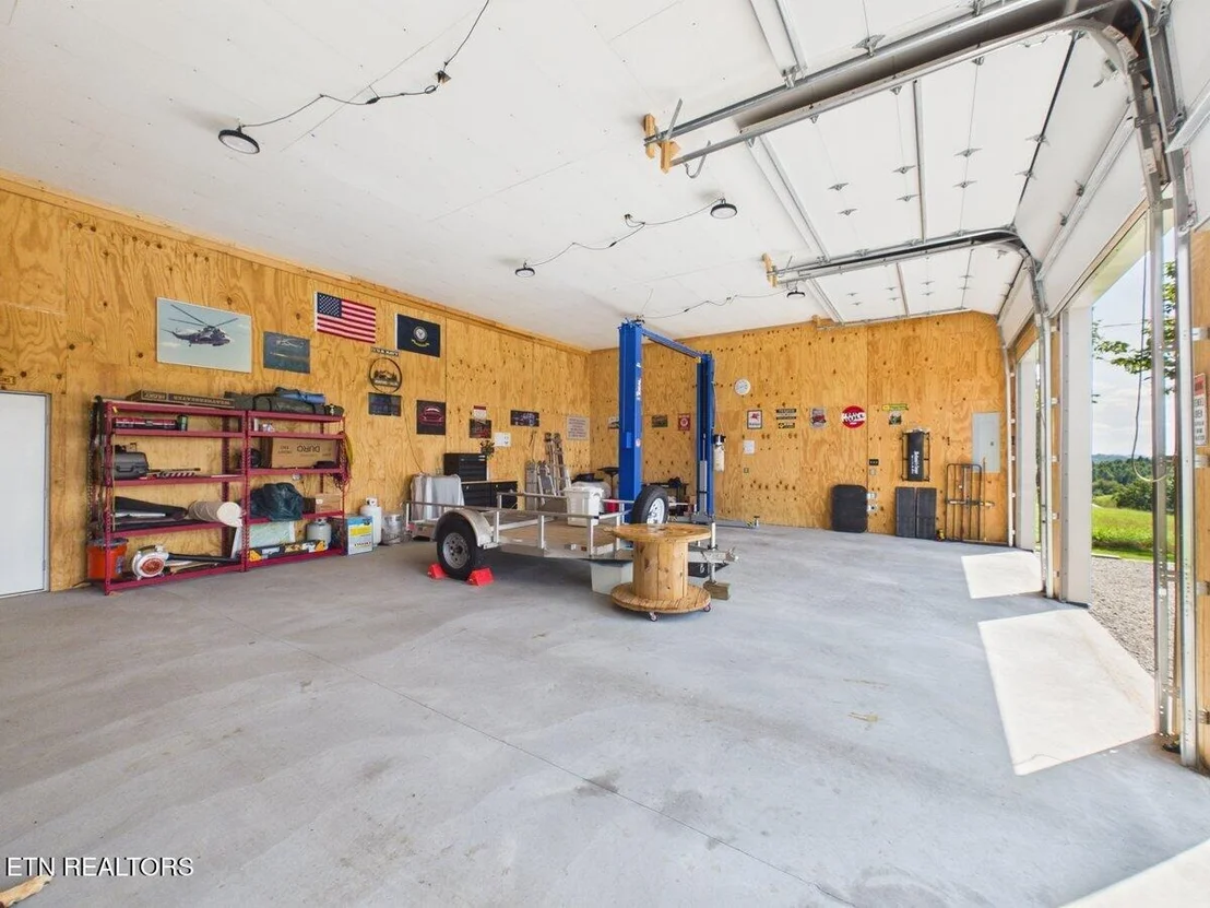 Photo of 317 Oak Grove Rd