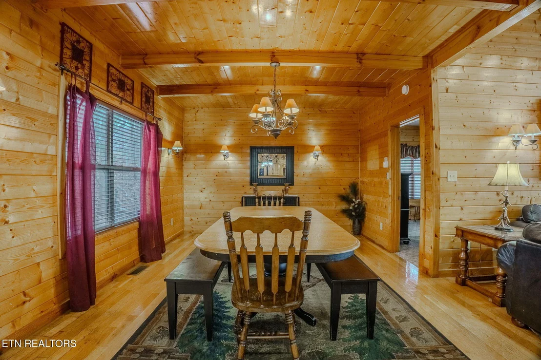 Photo of 4170 Chamberlain Lane