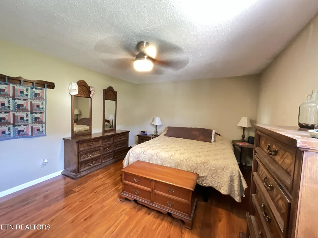 Photo of 651 River Rd