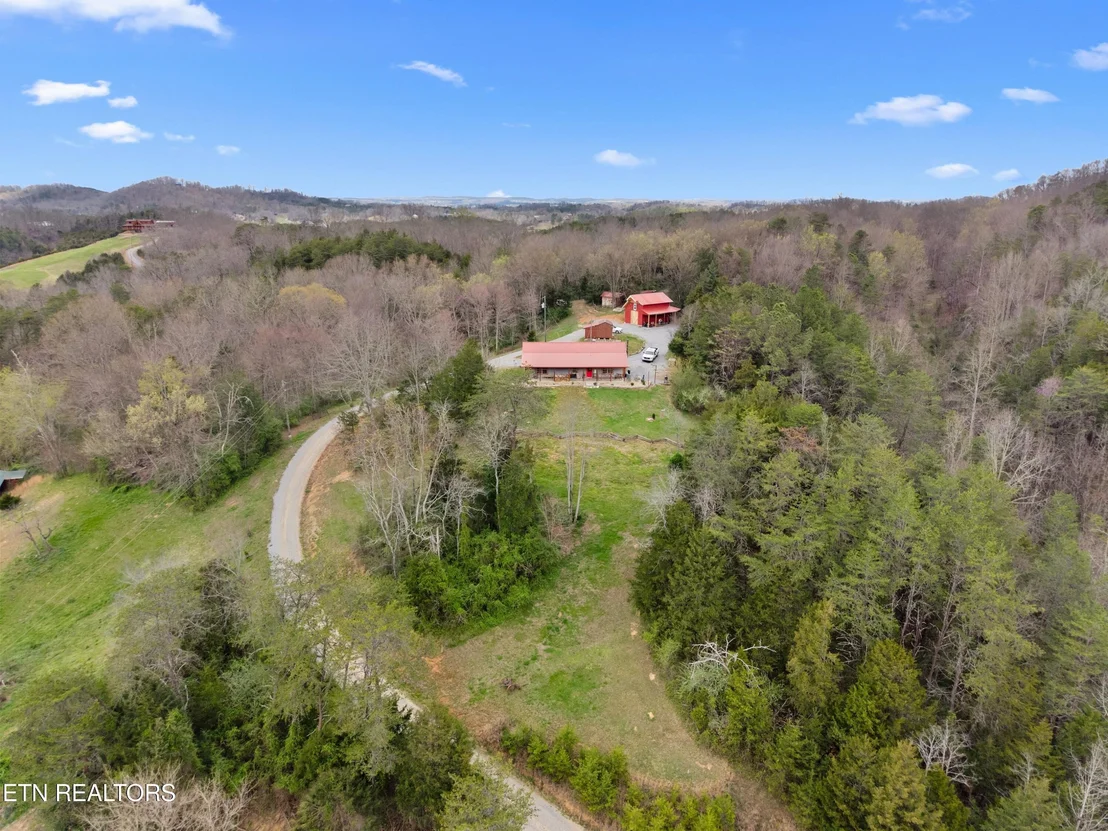 Photo of 2357 Hall Rd