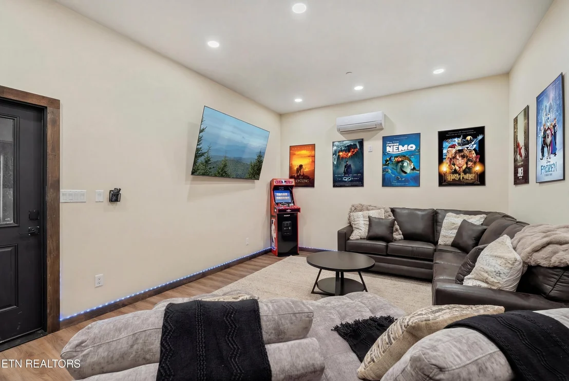 Photo of 436 Hatchet Way