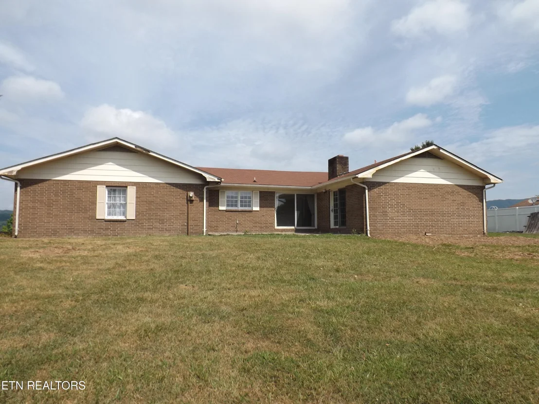 Photo of 262 OXFORD Circle