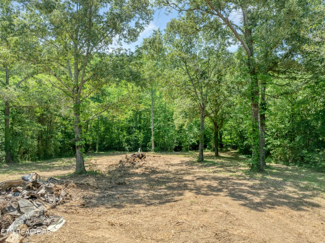 Photo of 400 Slack Rd
