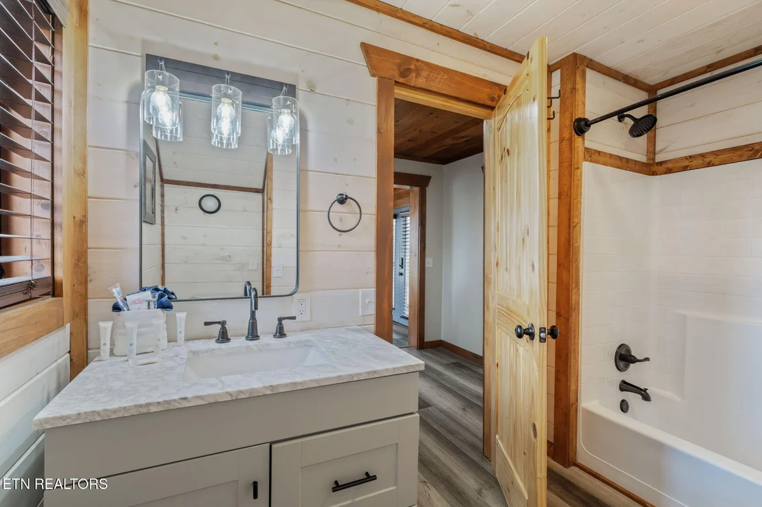 Photo of 2138 Kerr Rd
