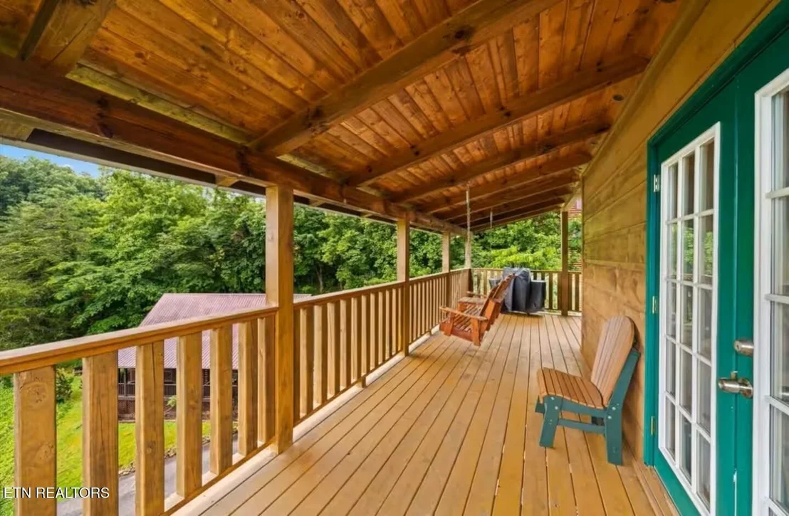 Photo of 517 Hideaway Ridge Circle