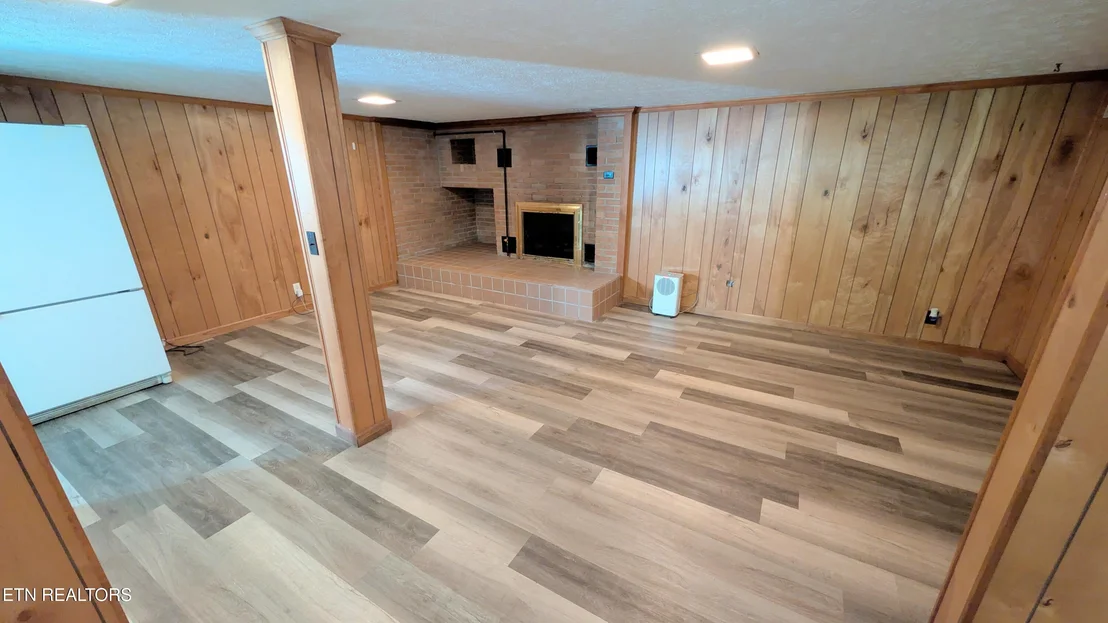 Photo of 821 Commanche Drive