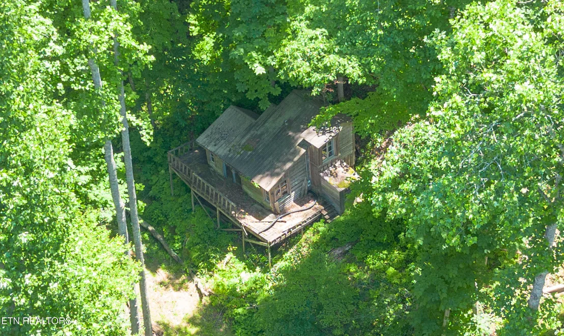 Photo of 800 Tumbling Creek Rd