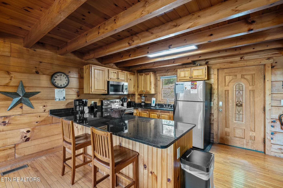 Photo of 928 Falcon View Way