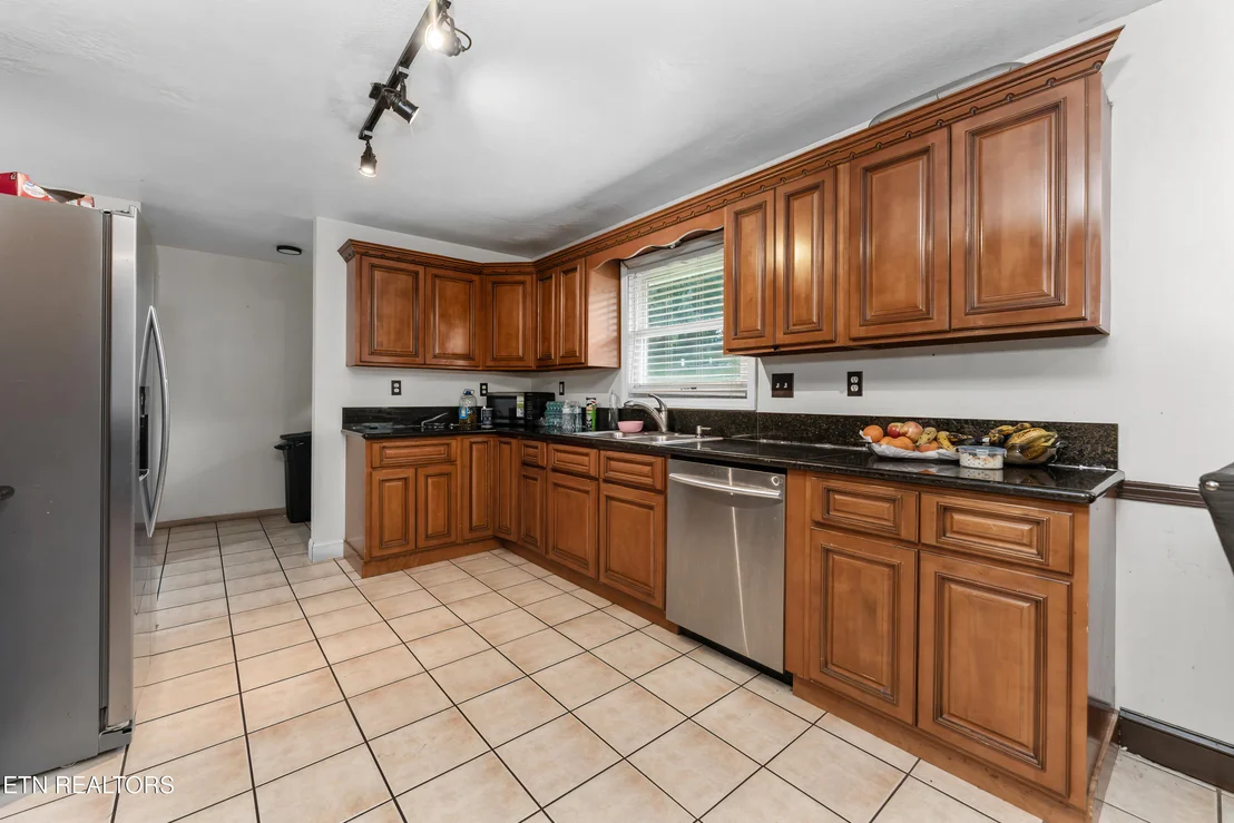 Photo of 561 Robinson Drive