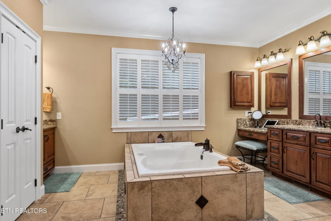Photo of 106 Sunshine Way