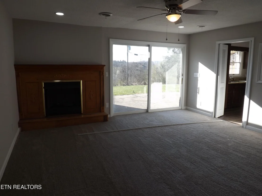Photo of 262 OXFORD Circle