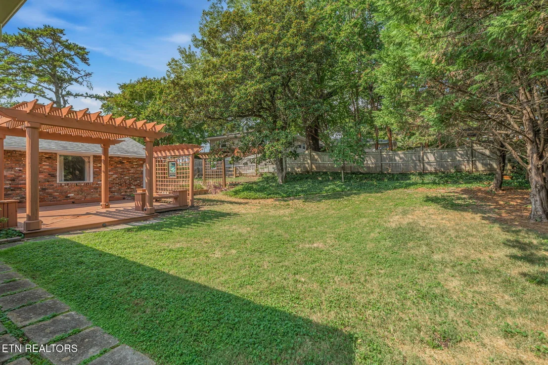 Photo of 220 Sutton Lane