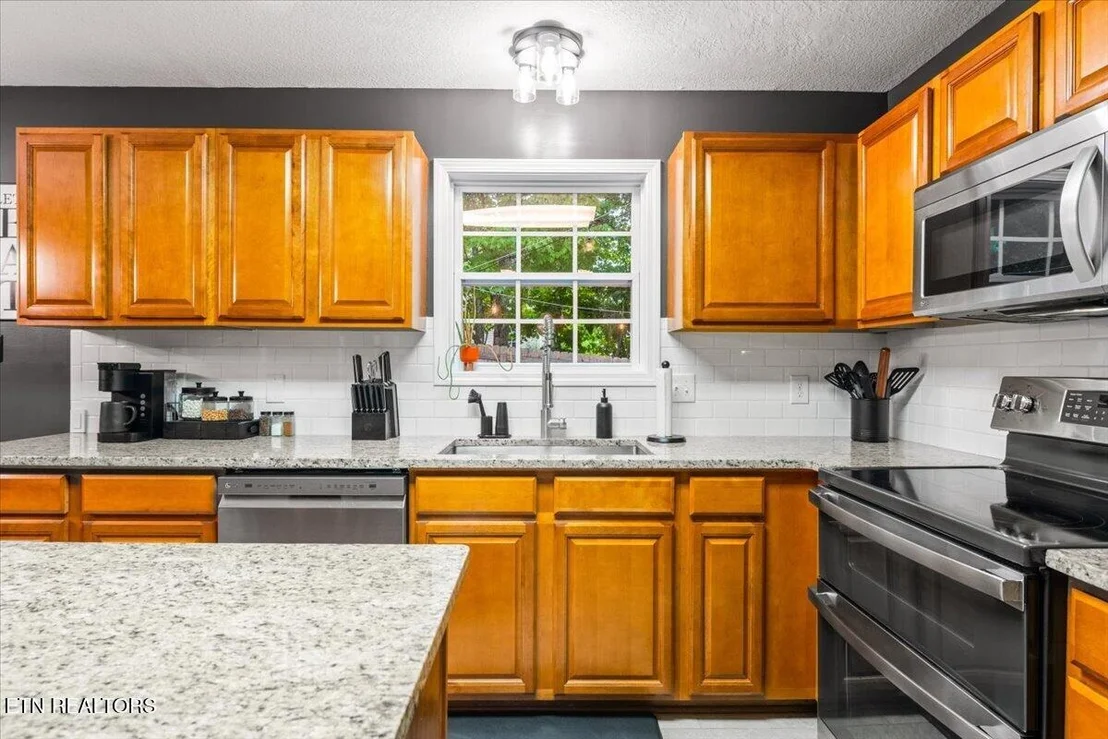 Photo of 6101 Starflower Lane