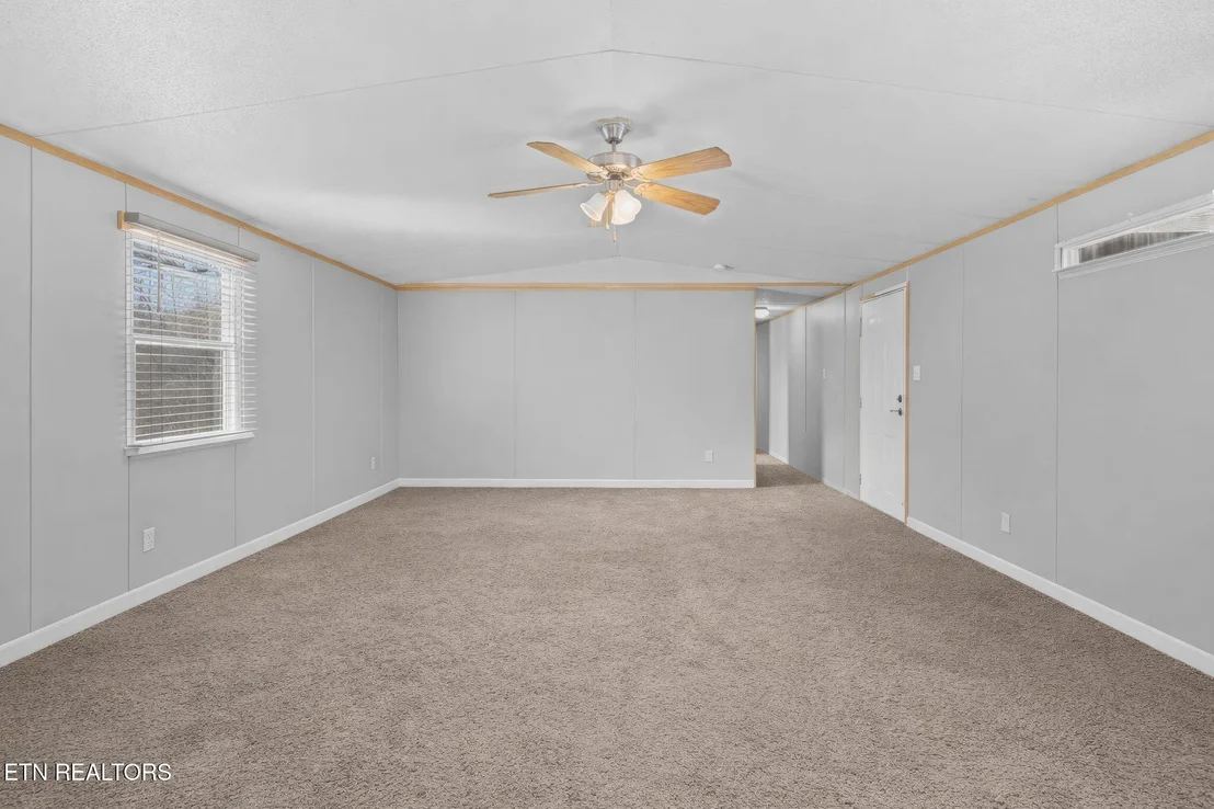 Photo of 425 Bazel Rd