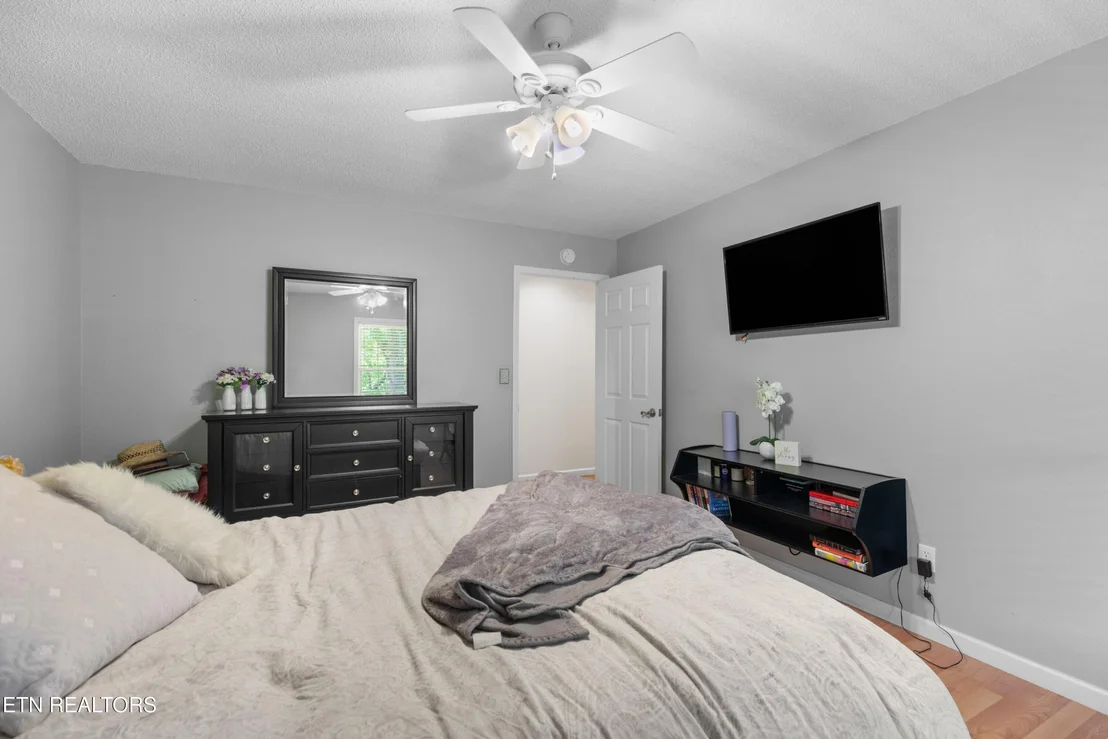 Photo of 2433 Green Rd