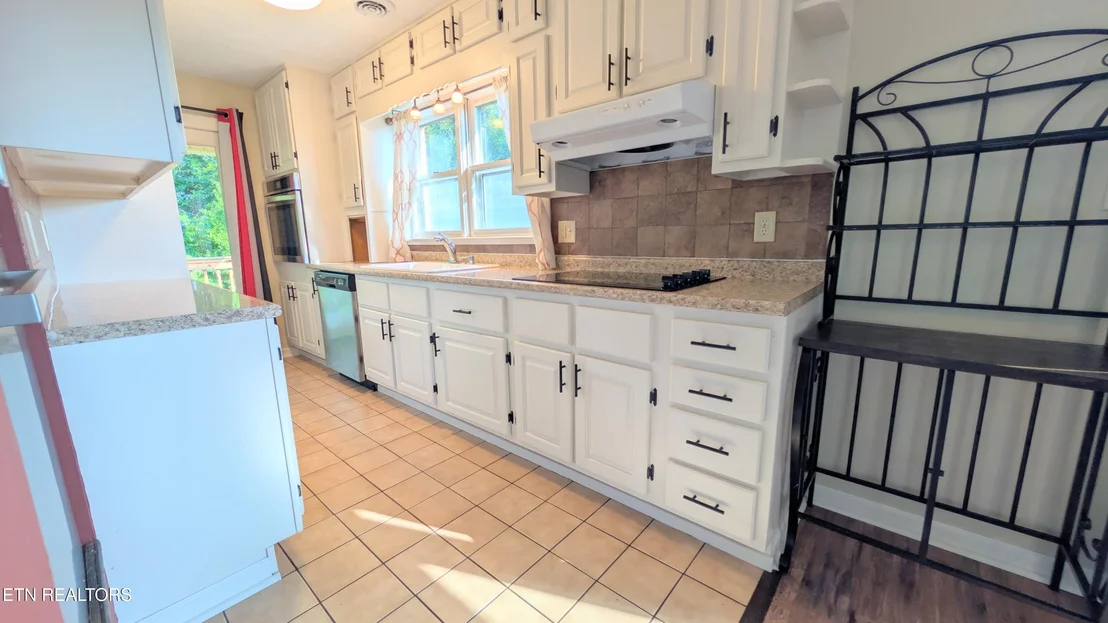 Photo of 821 Commanche Drive