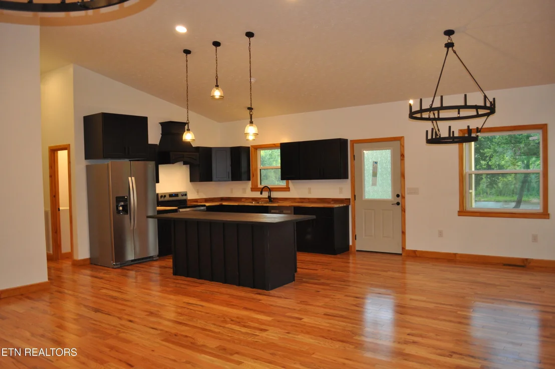 Photo of 3197 E Highway 25-70