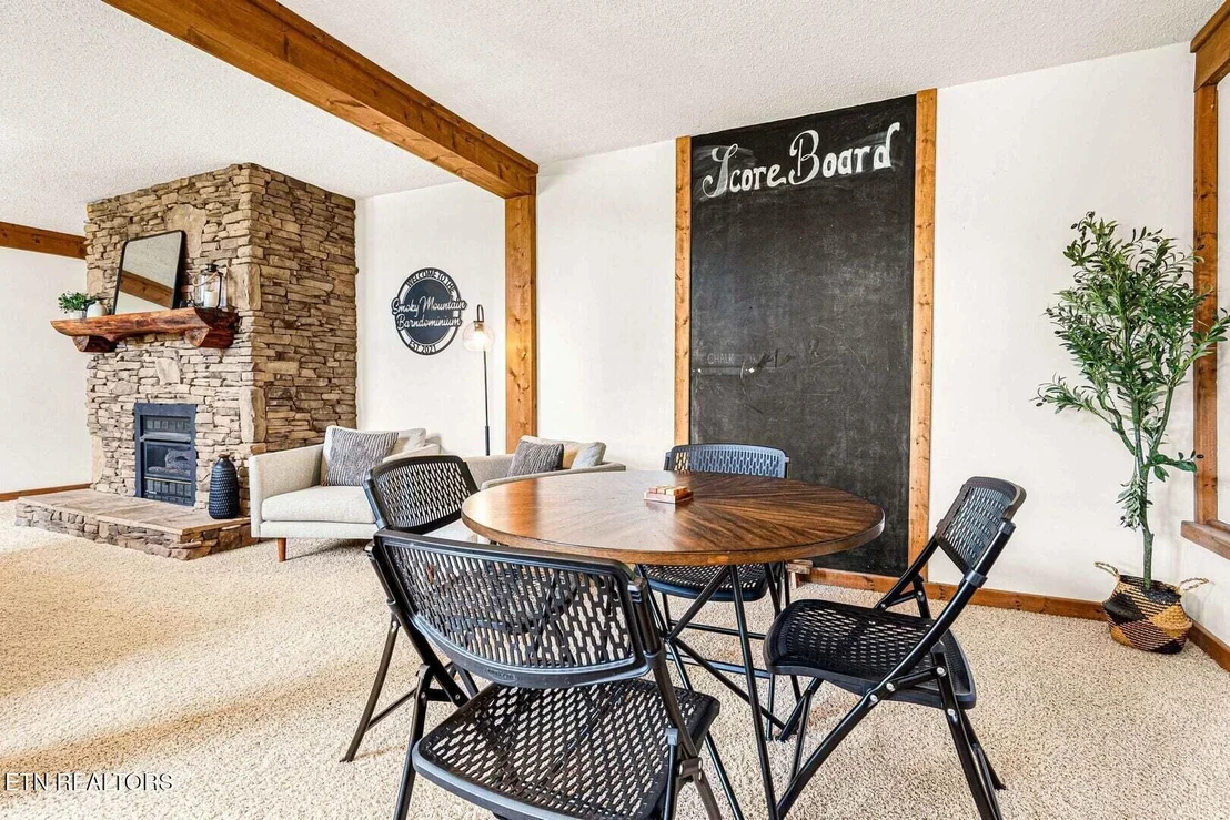 Photo of 1293 Laurel Lick Rd