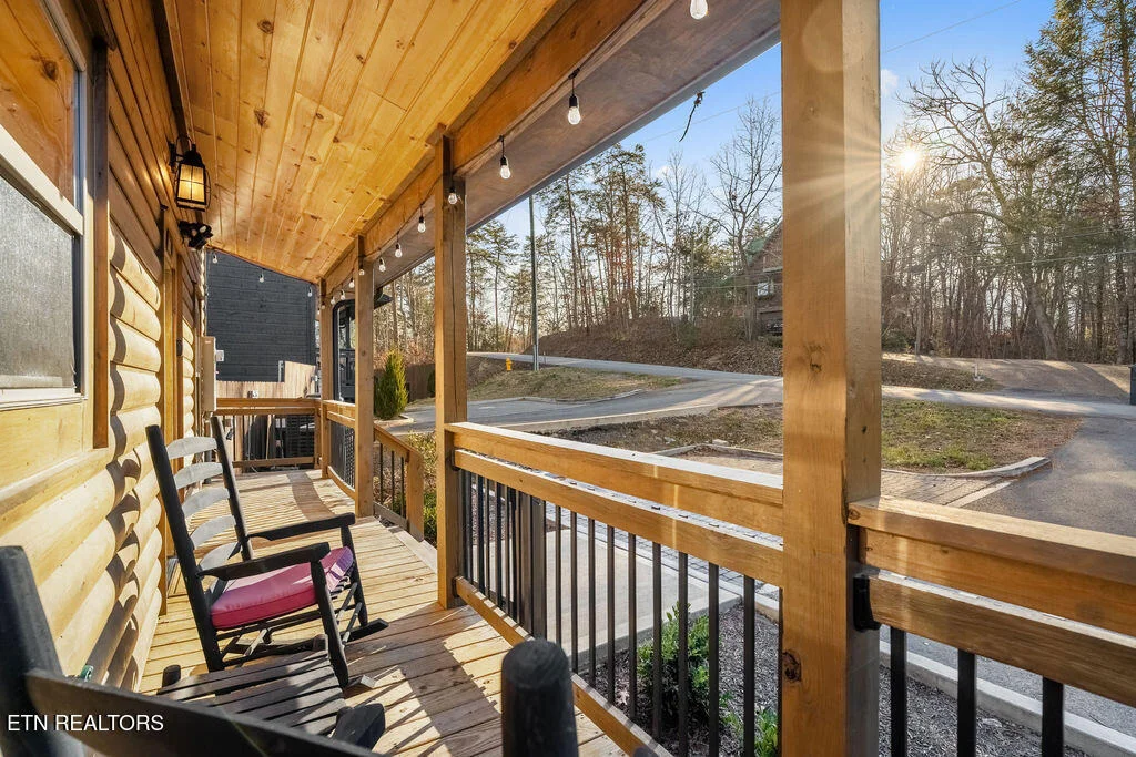Photo of 2832 Sequoia Rd
