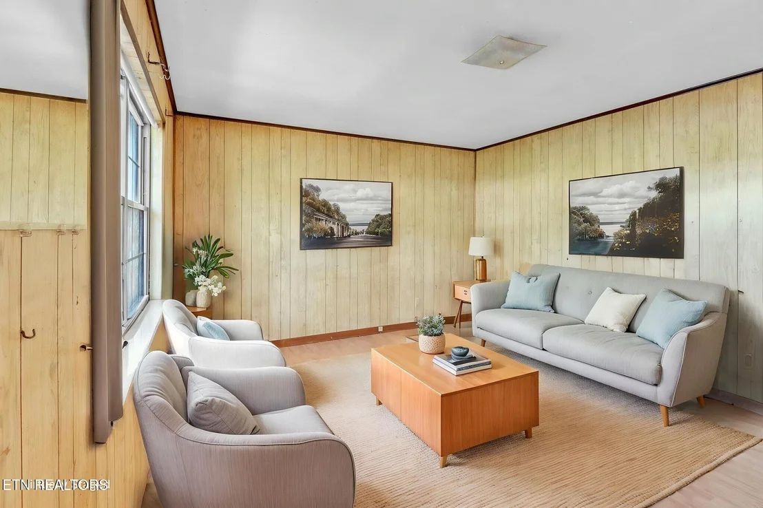 Photo of 322 Idlewild Drive