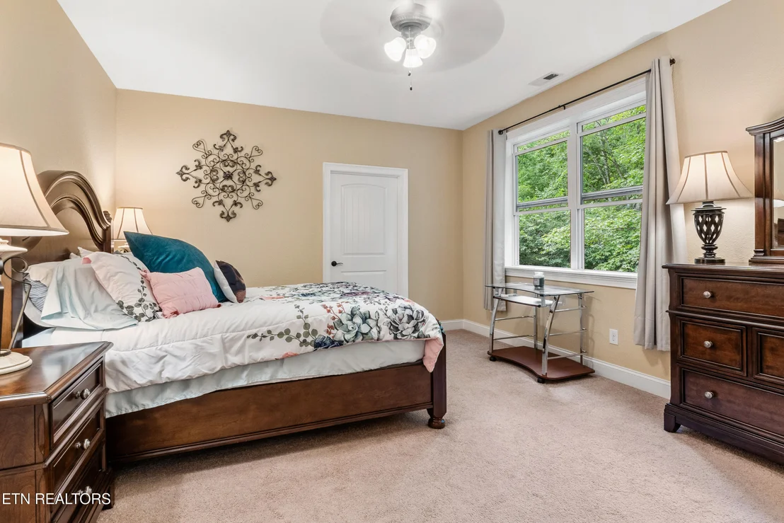 Photo of 106 Sunshine Way