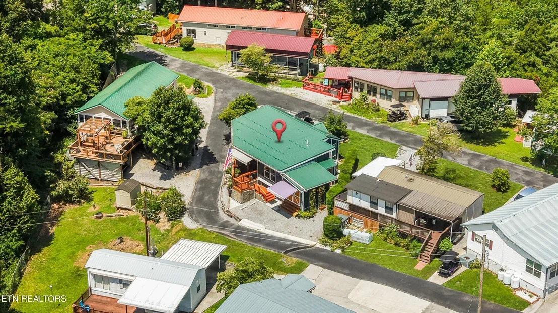 Photo of 844 Peacock Ridge Rd