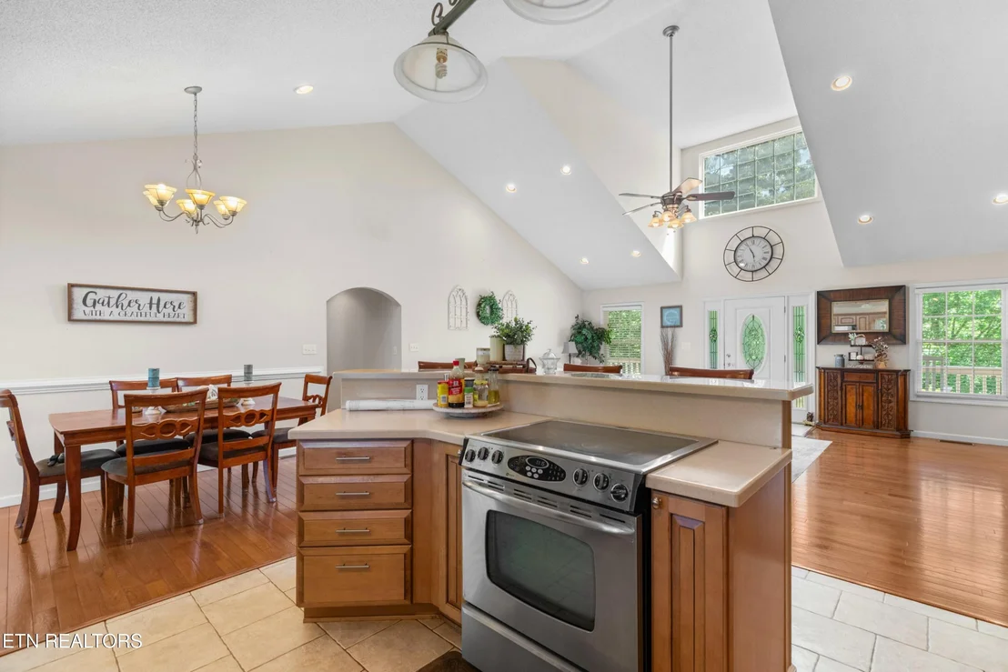 Photo of 2433 Green Rd