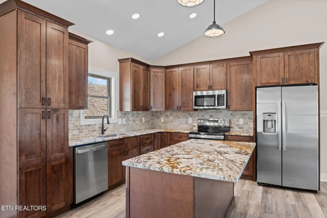 Photo of 380 Hillvale Road