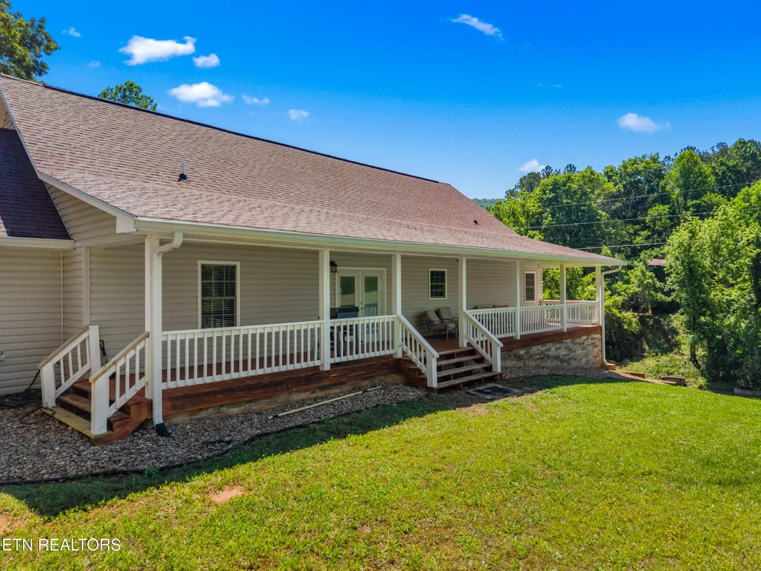 Photo of 2433 Green Rd