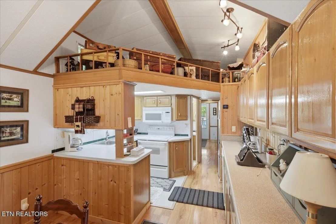 Photo of 856 Peacock Ridge Drive