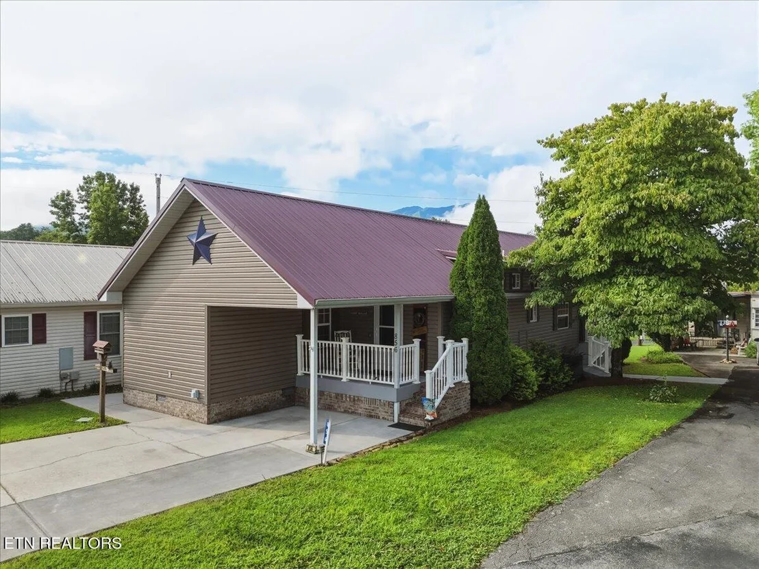 Photo of 856 Peacock Ridge Drive