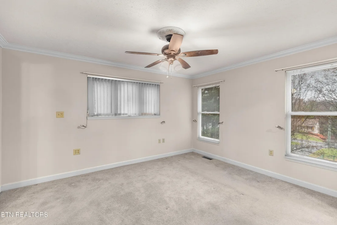 Photo of 1401 Brookfield Drive