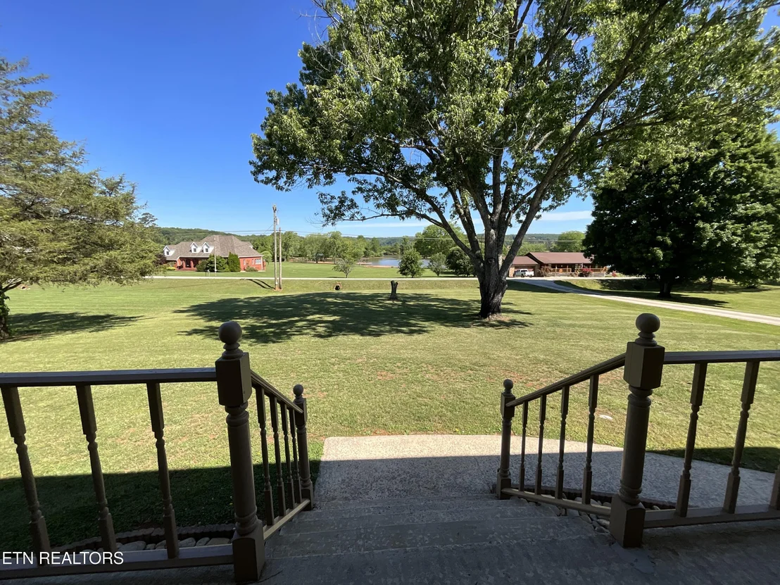 Photo of 651 River Rd