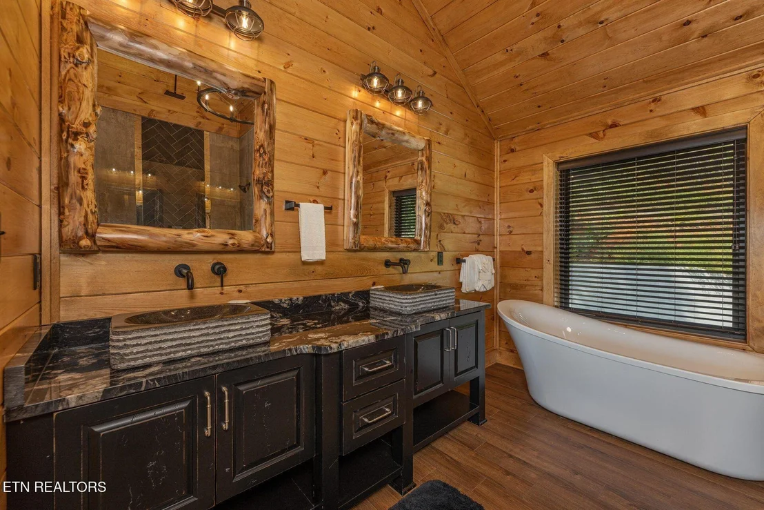Photo of 2778 Overholt Tr